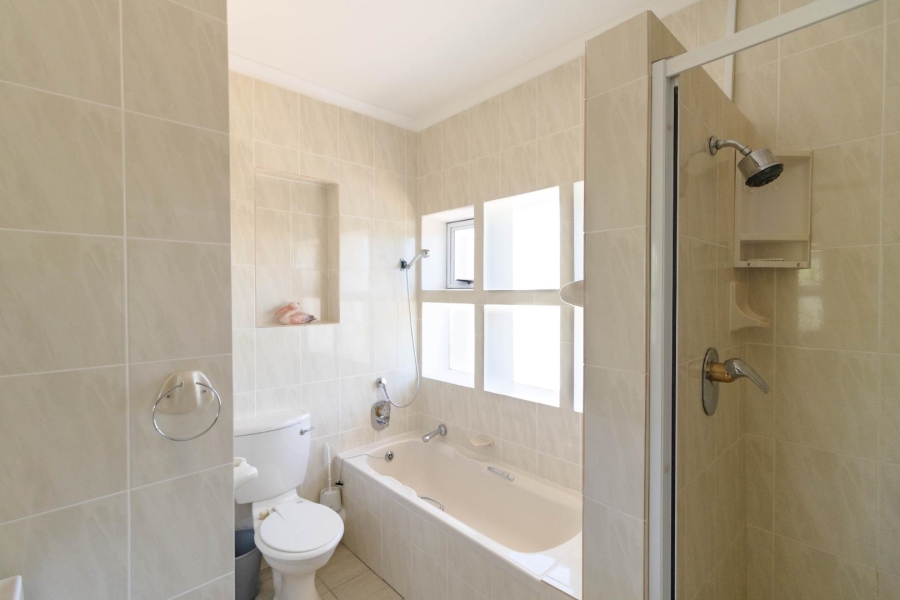 5 Bedroom Property for Sale in Vermont Western Cape